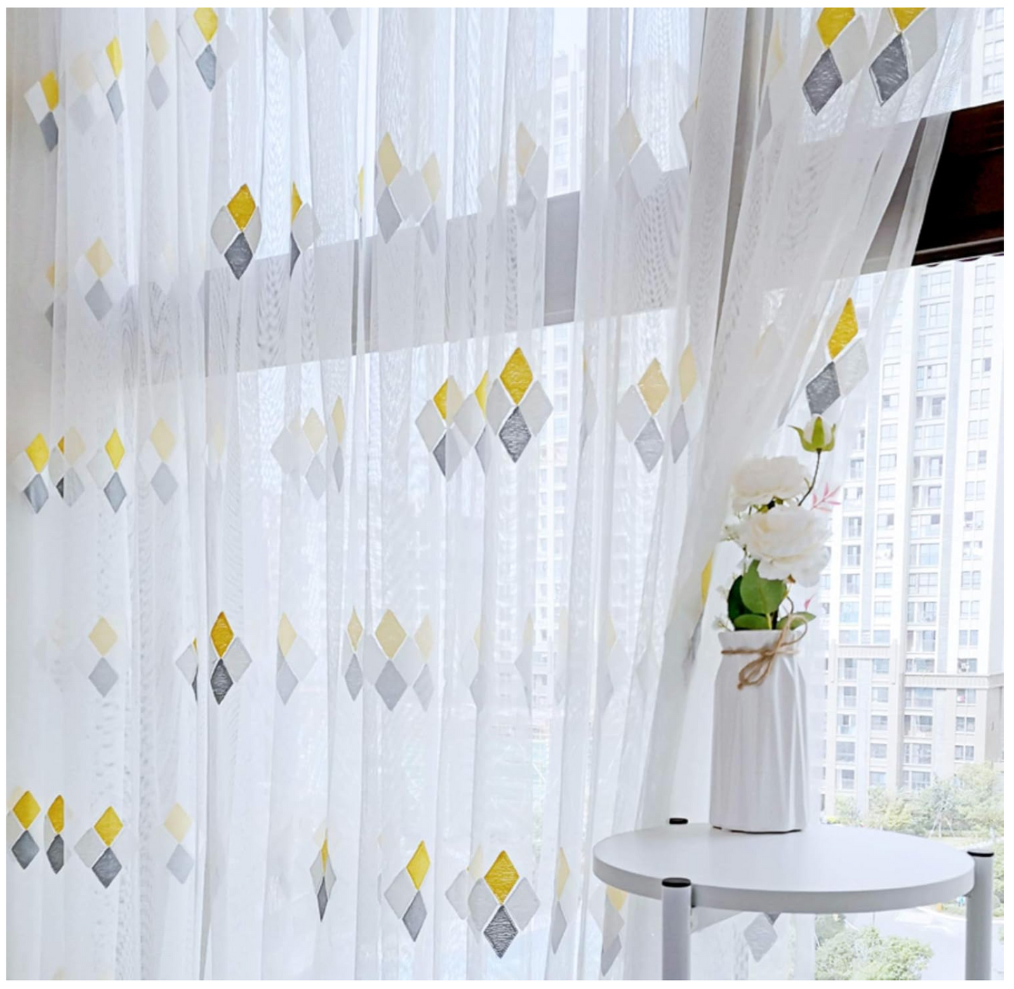 ✅ VOILAGE AVEC BRODERIE MOTIF GRIS/JAUNE L140 x H260 cm