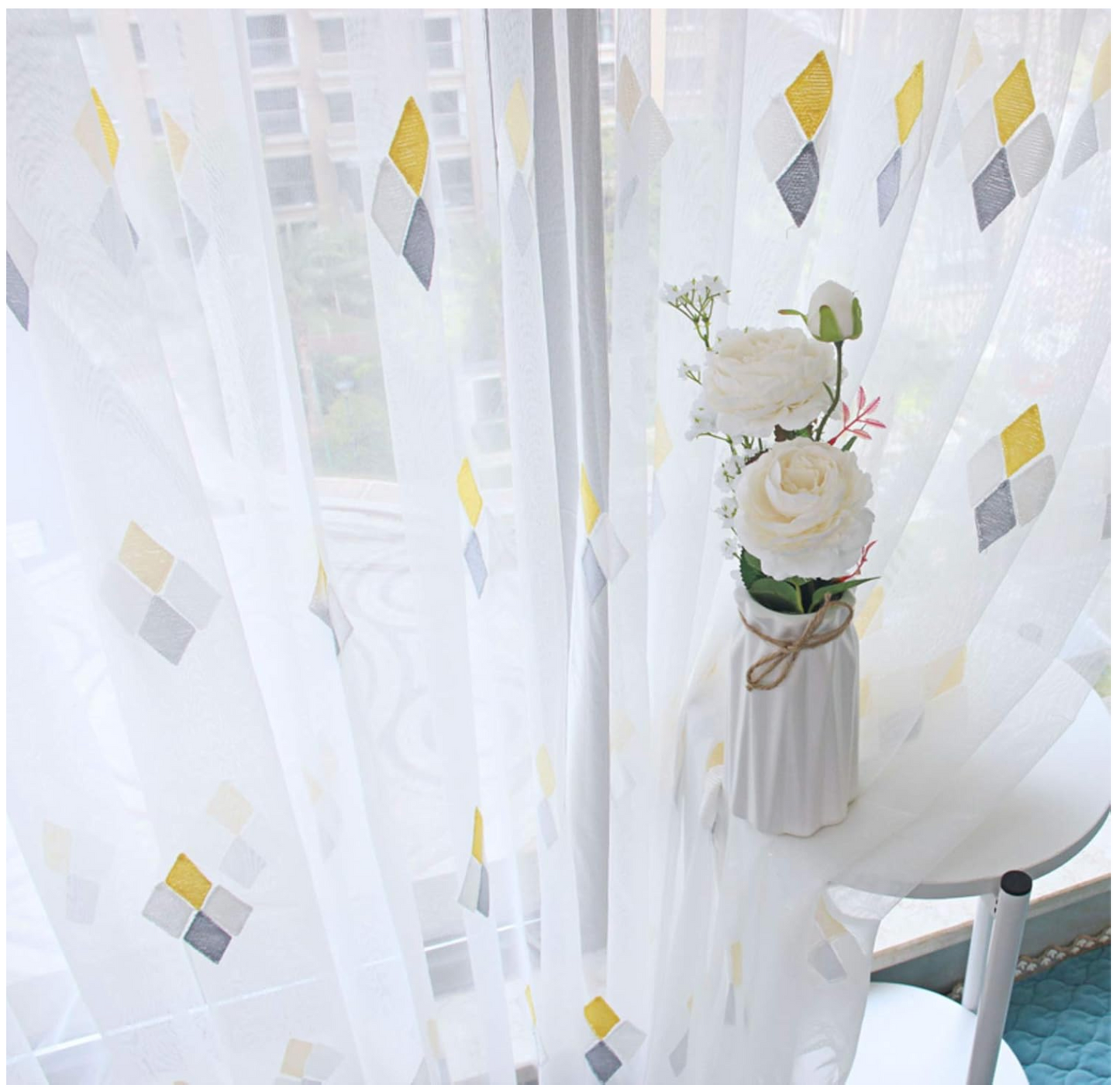 ✅ VOILAGE AVEC BRODERIE MOTIF GRIS/JAUNE L140 x H260 cm