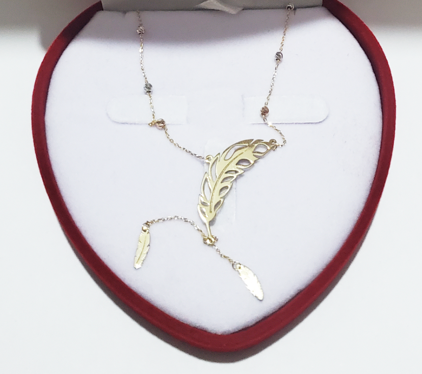 COLLIER EN OR 18 CARRATS "PLUME"