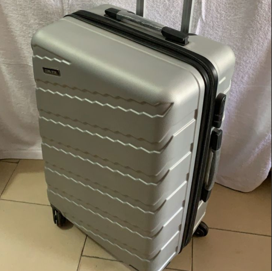 Valise Trolley Dim 70x45x28 (cm) (Couleur Argent) (valise MM) (18 Kg)